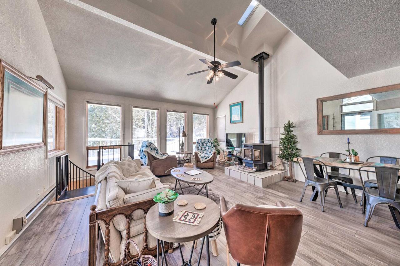 Bright Cloudcroft Condo With Game Room And Deck! Eksteriør billede
